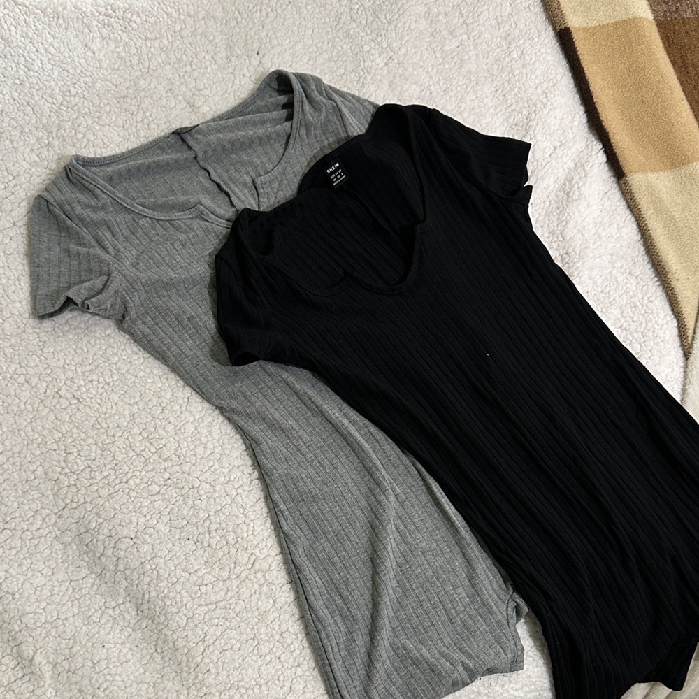 SHEIN Black and Gray Short Sleeve Tees